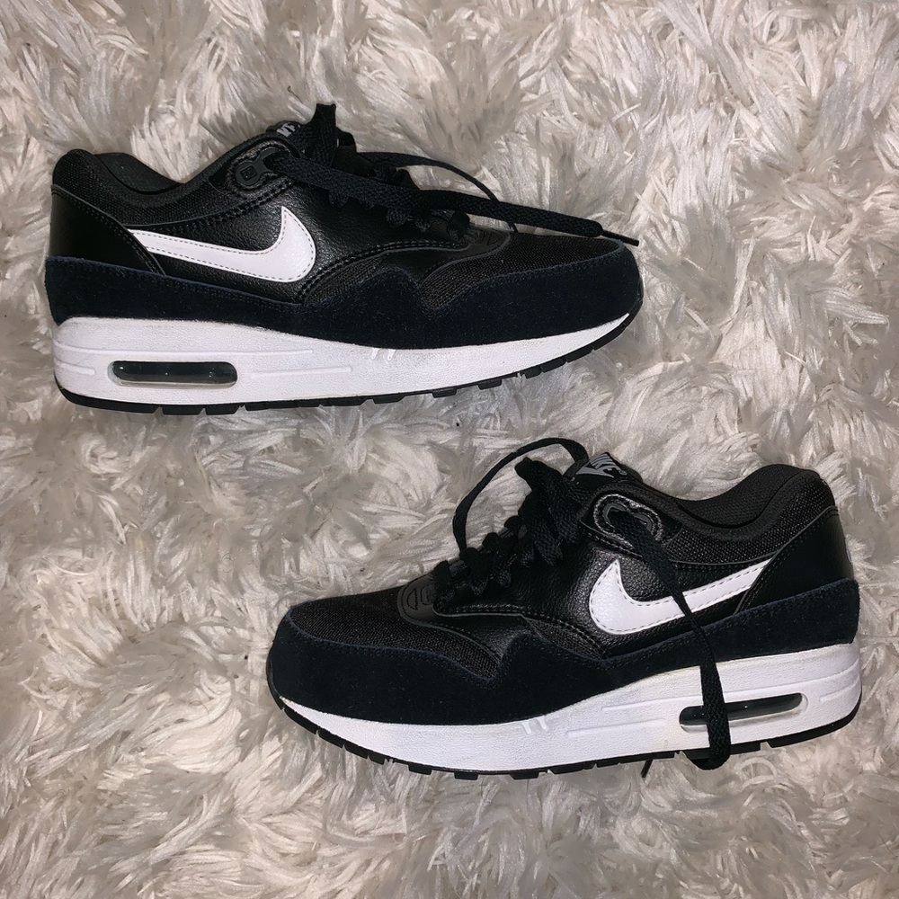 BRAND NEW Nike Air Max